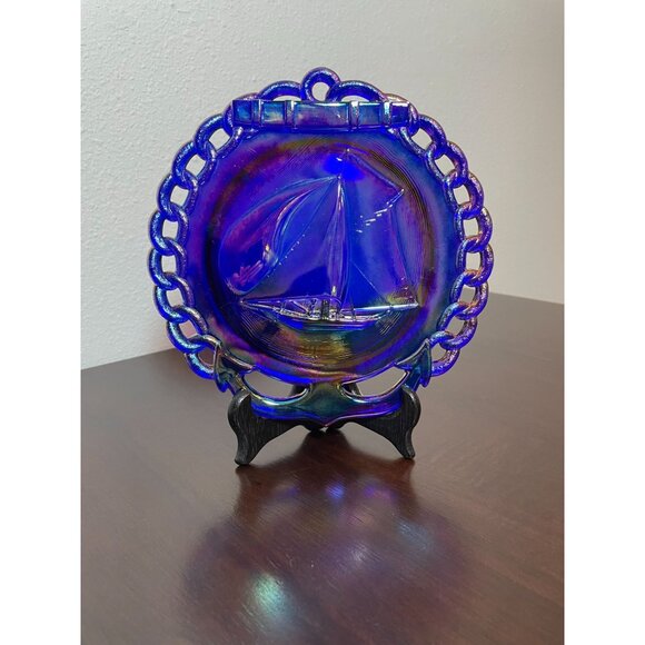 Vintage Westmoreland Cobalt Carnival Glass Sailboat and Anchor Plate - 8" - Picture 2 of 6